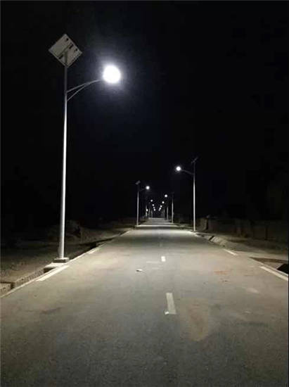 西藏拉萨太阳能路灯工程案例