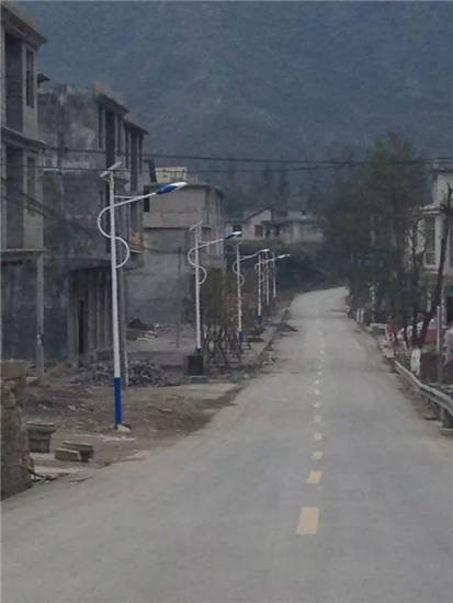 云南大理太阳能路灯工程案例