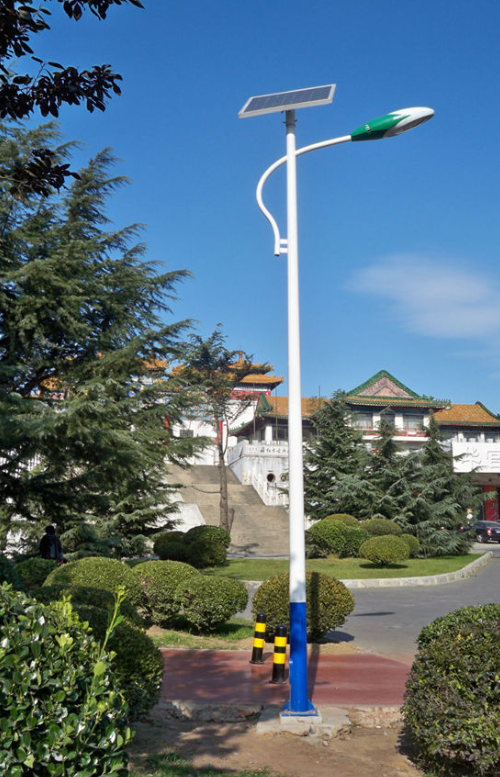 道路太阳能路灯你知道怎么选择瓦数吗?