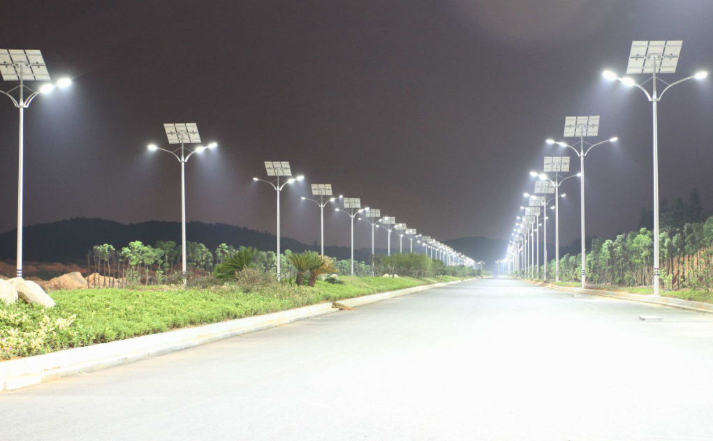 道路太阳能路灯你知道怎么选择瓦数吗?